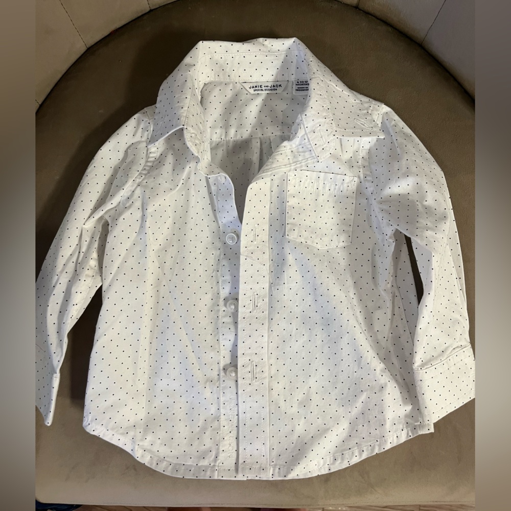 Janie and Jack Button Down Baby 9-12 Months. White with blue dots.